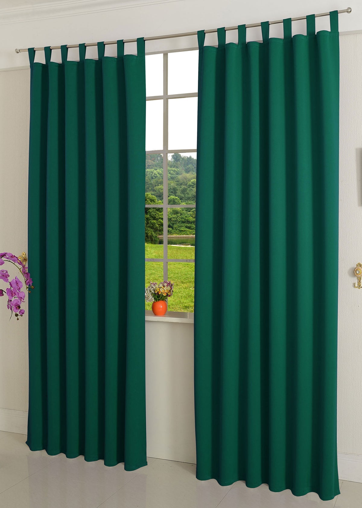 Verdunkelungsvorhag mit Schlaufen matt uni Farben aus weichfallenden blickdichten Stoff blickdicht Blackout 20610 Grün 245x135 (HxB) Vorhang 20610gruen | girdinenbox.com