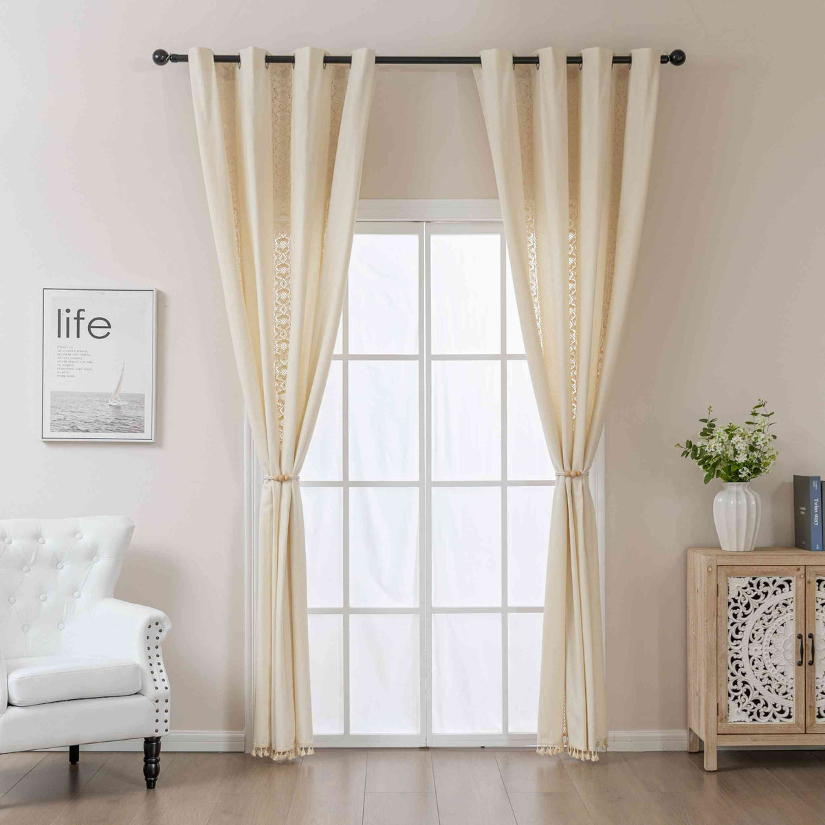 2er Set Vorhang Ösen »Osaka« HxB 245x140 cm Creme 100% Baumwolle Linenlook Makrameespitze Bommeln Raffhalter Gardinen Vorhang 3F3A7254_65afe2b5-8e71-48ea-854b-85d51f4f721a | girdinenbox.com