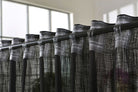 Vorhang Schal verdeckte Schlaufen >>Linene<< blickdicht Leinen Optik Natur Grobfaser (HxB) Lanhaus Stil schwere Qualität 20445 Vorhang 20445_schwarz_4 | girdinenbox.com