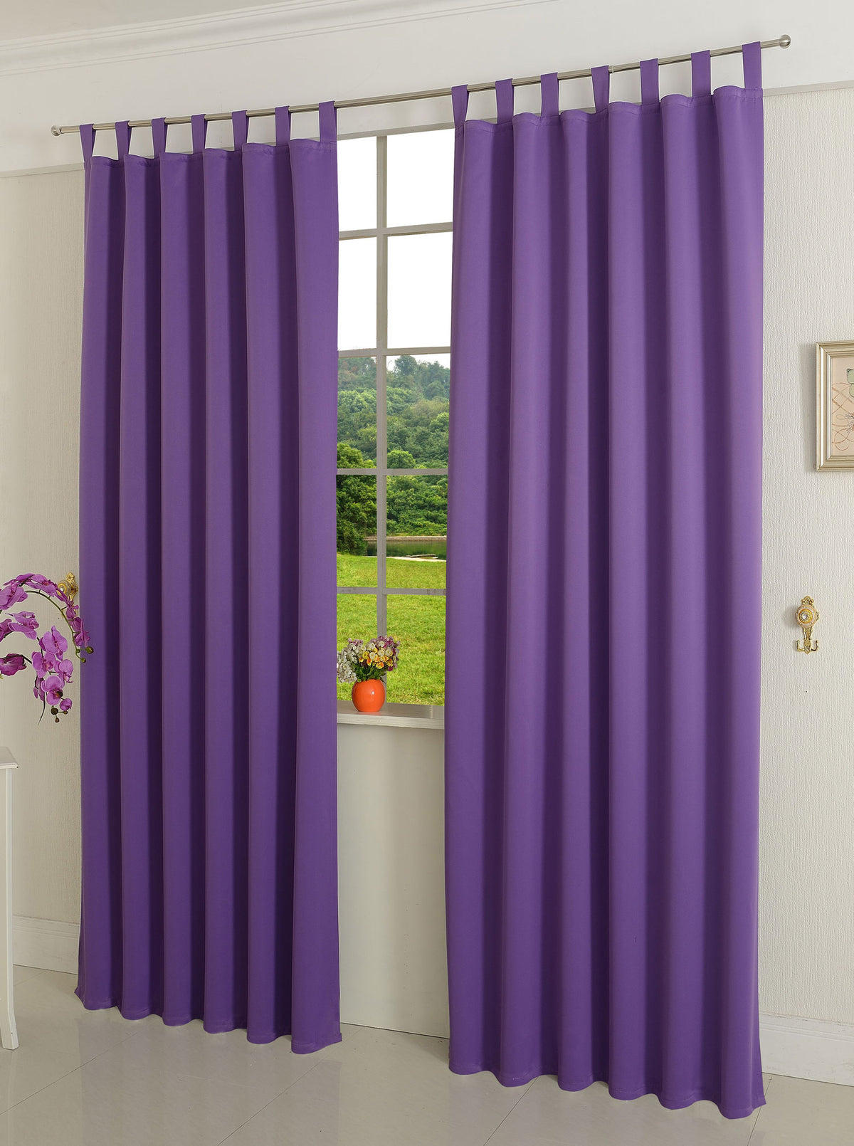 Verdunkelungsvorhag mit Schlaufen matt uni Farben aus weichfallenden blickdichten Stoff blickdicht Blackout 20610 Lila 245x135 (HxB) Vorhang 20610lila | girdinenbox.com